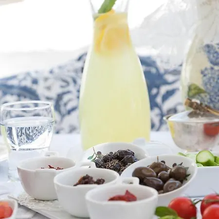 Yukari Sokak Special Category Pensiune