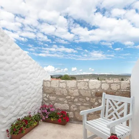 Yukari Sokak Special Category Pensiune Alacati