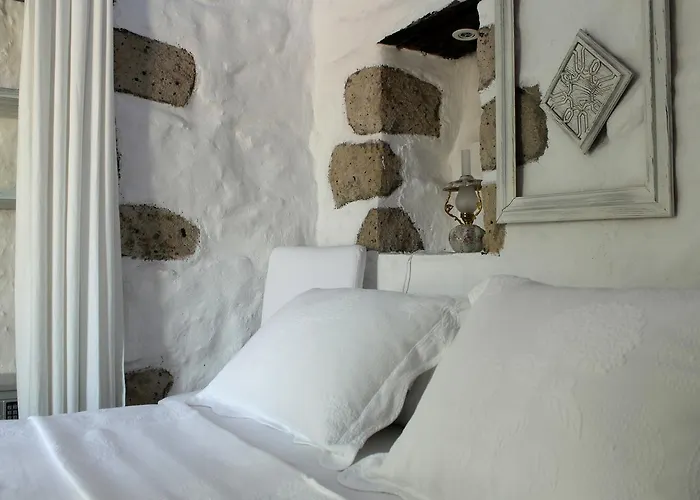 Maison d'hôtes Yukari Sokak - Special Category Alaçatı